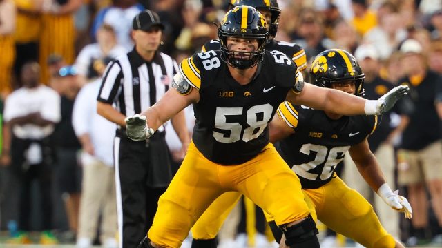 Kade Pieper Transitions from Guard to Center: Key Insights