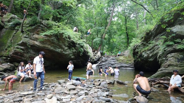 Is Devil's Pool Safe for Swimmers? Insights for Hot Summer Days